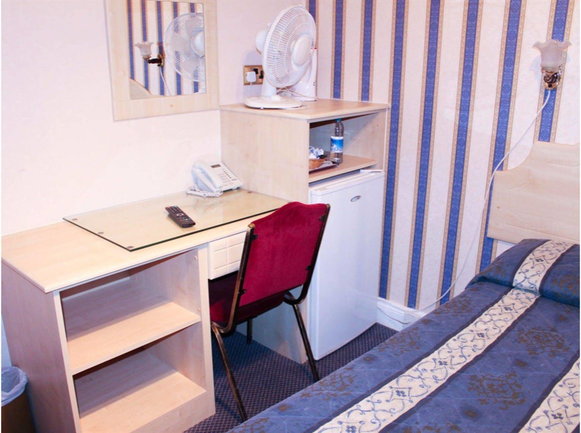 Lampton Guest House Hounslow Kültér fotó
