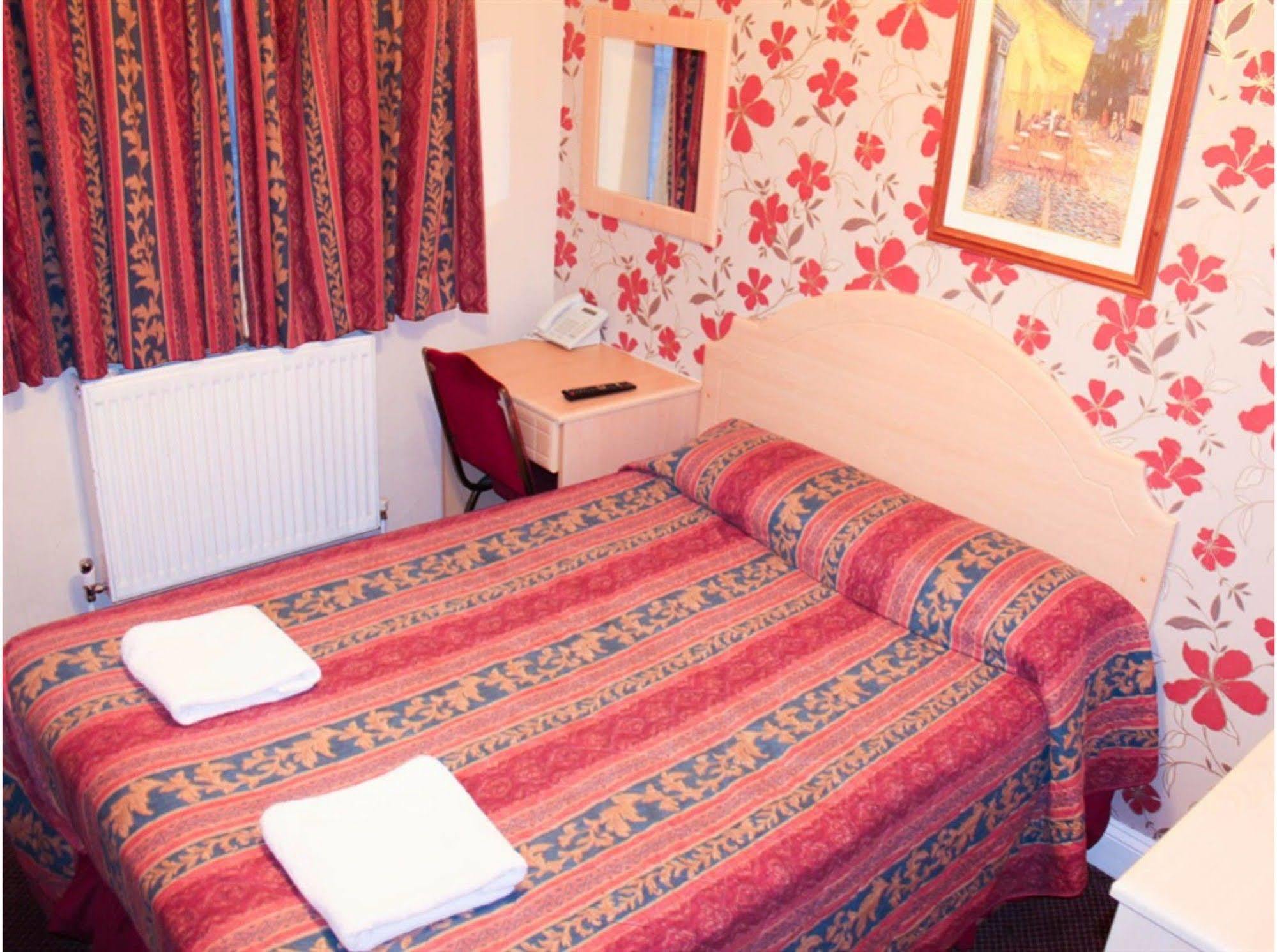 Lampton Guest House Hounslow Kültér fotó