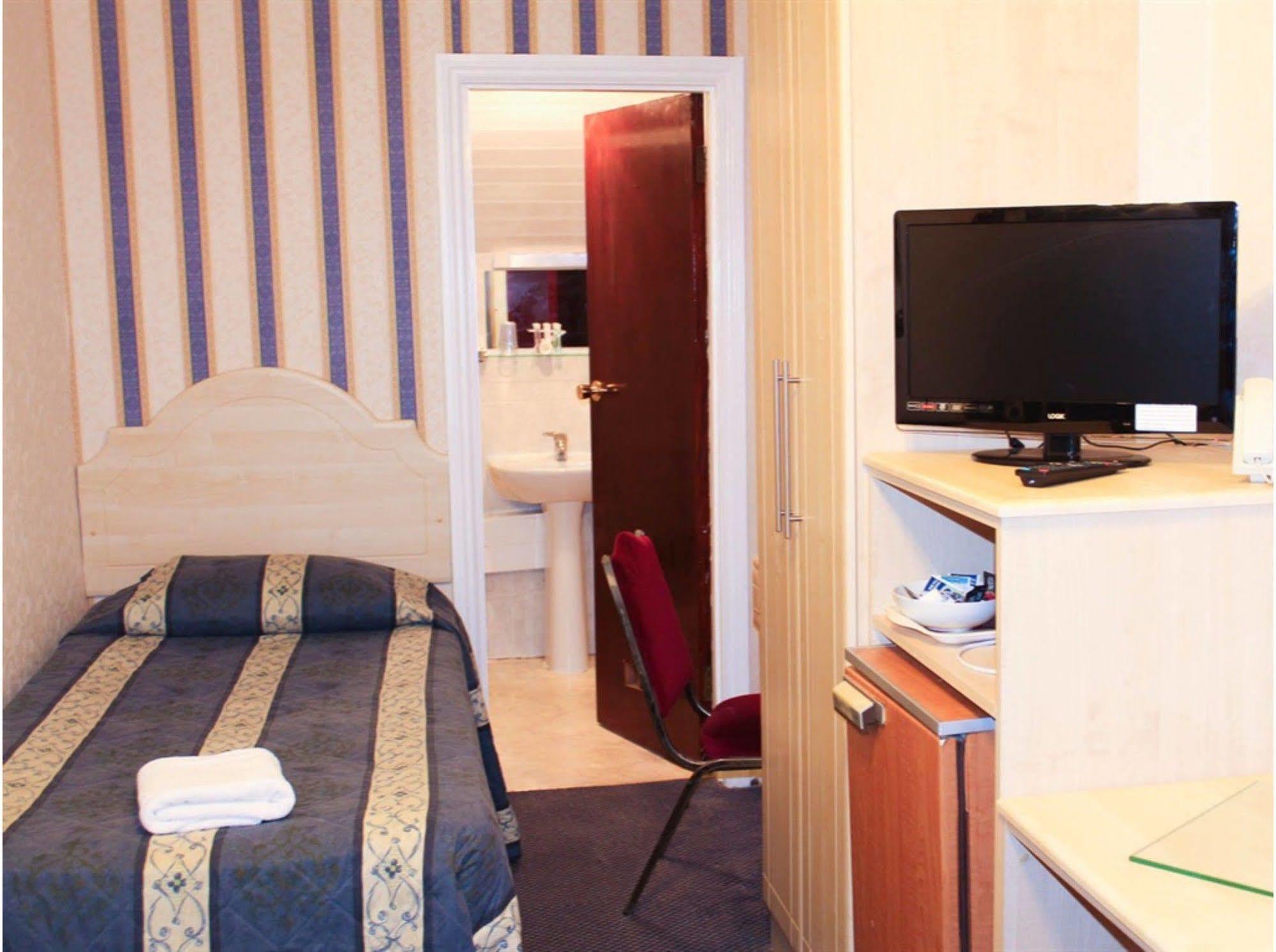 Lampton Guest House Hounslow Kültér fotó