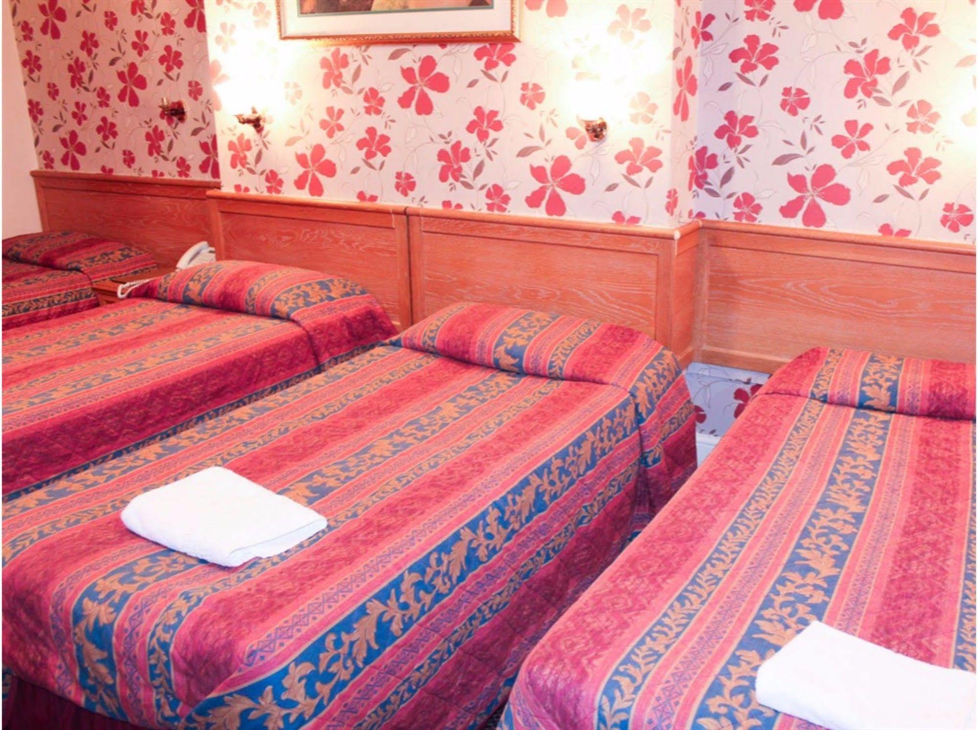 Lampton Guest House Hounslow Kültér fotó