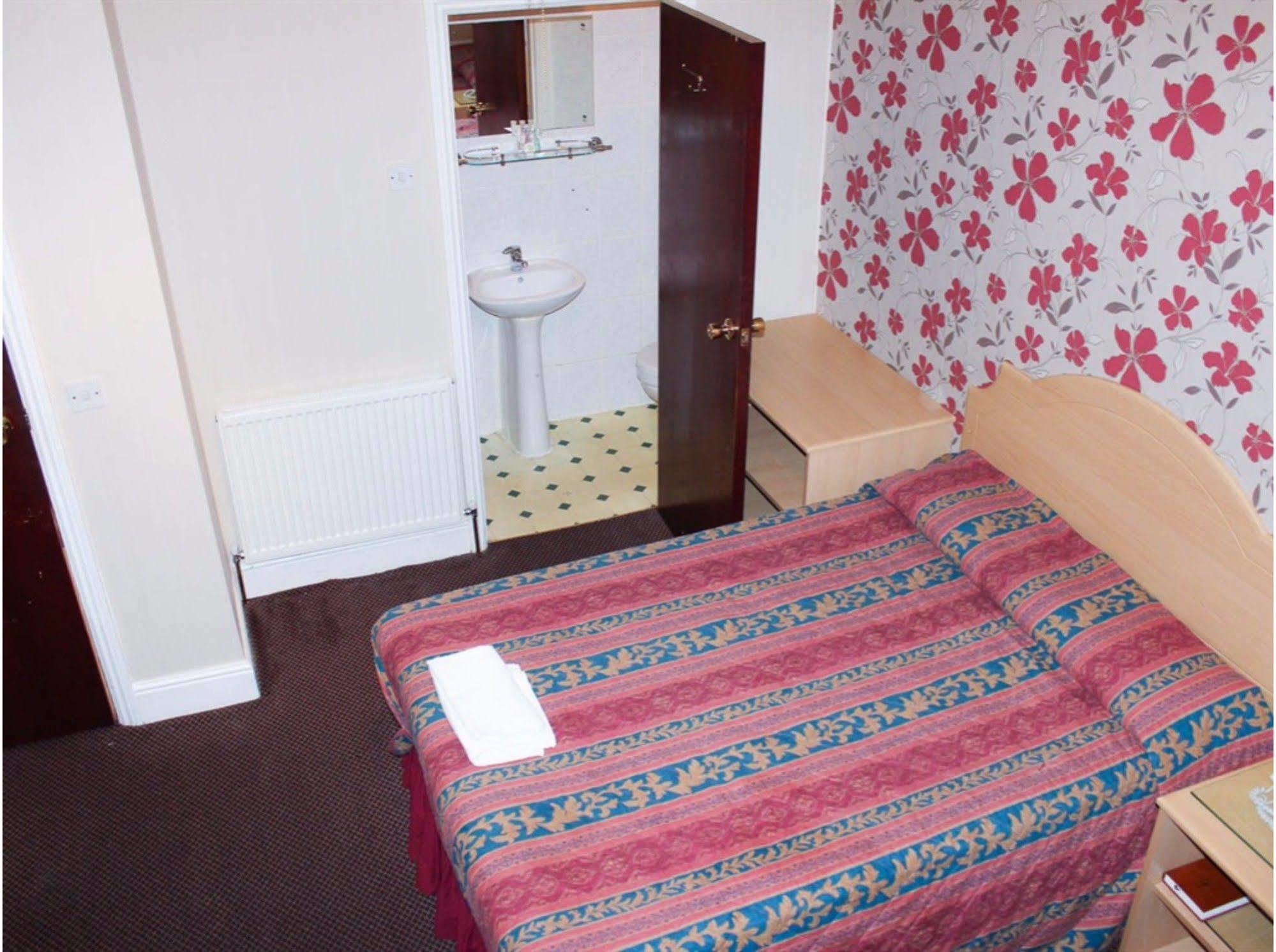Lampton Guest House Hounslow Kültér fotó