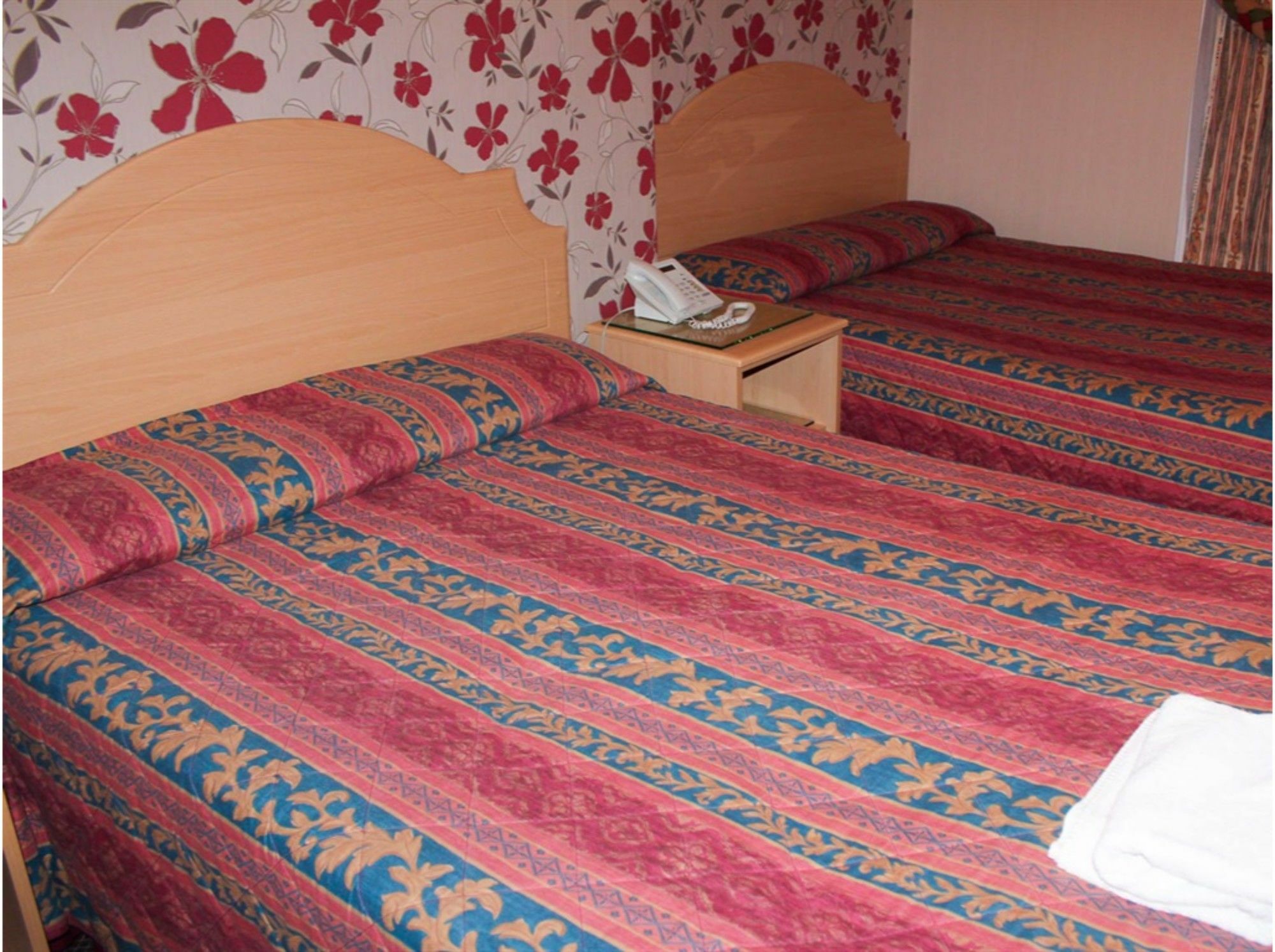 Lampton Guest House Hounslow Kültér fotó
